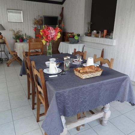 Les Voiries Chambres D'Hotes Fleury  Bagian luar foto